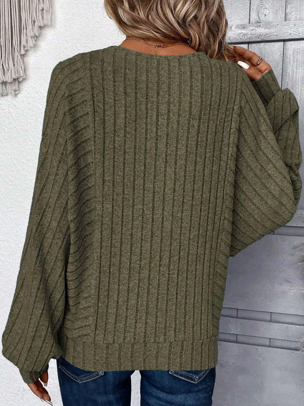Round Neck Batwing Sleeve Sweater