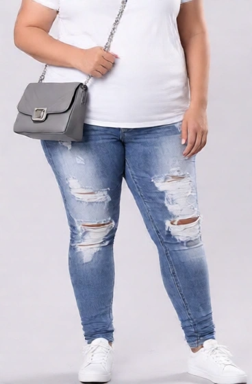 Distressed Skinny Jeans